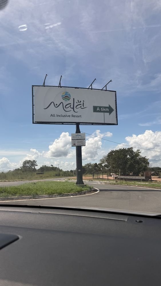 Placa de chegada ao Malai Manso Resort